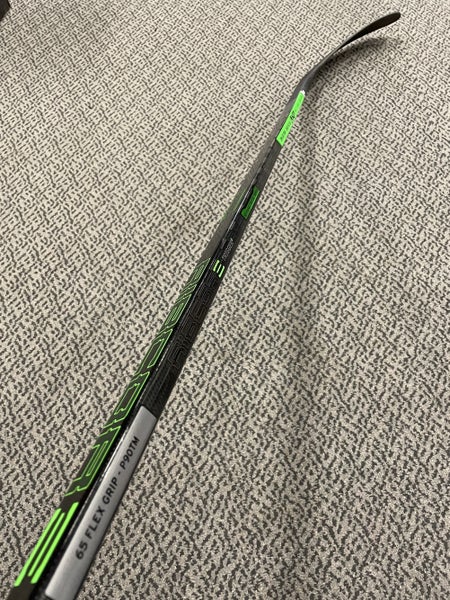 CCM Trigger 5 Pro 65 flex P90TM Curve left hand stick