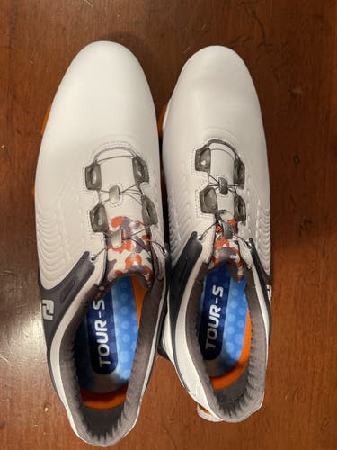 Men's Size 12 (Women's 13) Footjoy Tour-S Golf Shoes
