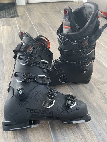 Technica Mach1 Concept Ski Boot