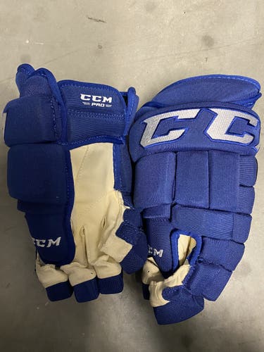 New Toronto Maple Leafs 3rd CCM 4 Roll Pro Stock Gloves 15"
