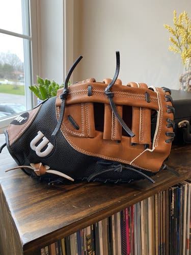 Wilson A2000 Model 1614, 1st base mitt