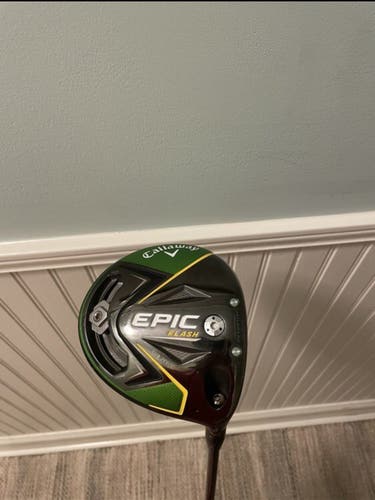 Men's Right Handed Regular Flex 10.5 Loft Epic Flash Sub Zero Driver
