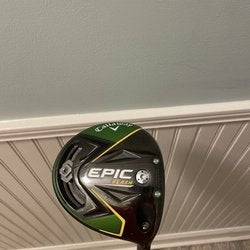 Men's Right Handed Regular Flex 10.5 Loft Epic Flash Sub Zero Driver