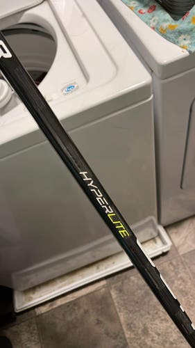 Senior Right Handed Toe Pattern  Vapor Hyperlite Hockey Stick