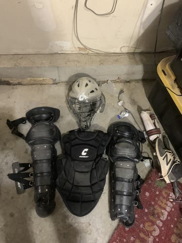 Youth Combat Catcher's Set