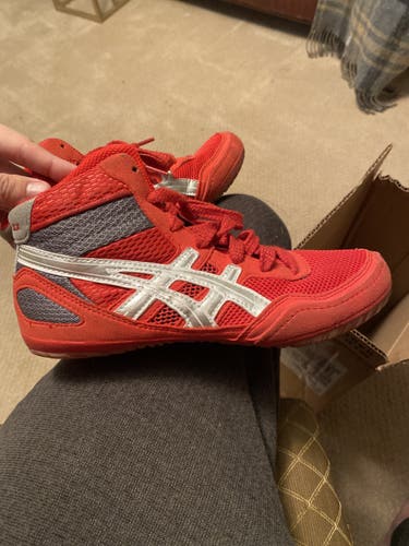 Asics Wrestling shoes Size 5