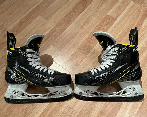 Senior Used CCM Ultra Tacks Hockey Skates Size 8