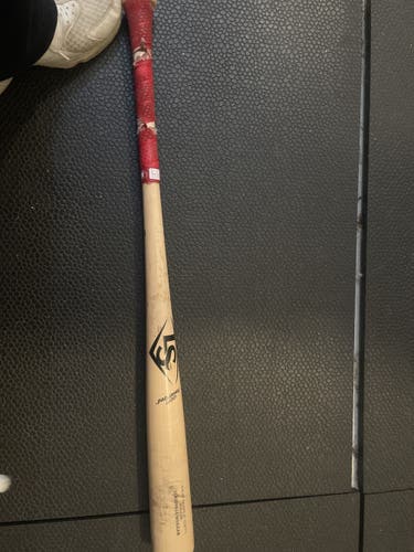 Used Wood (-3) 30 oz 32" Bat