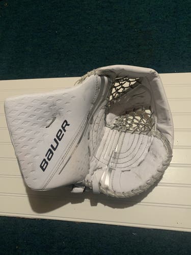 Bauer Vapor 2x goalie glove
