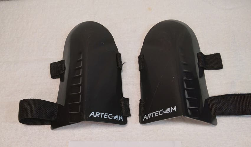 Artech Youth SL Shin Guards – Black – 10”