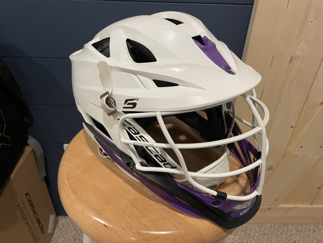 White Youth Player's Cascade Youth S Helmet