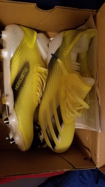 Yellow Used Men's Size 9.0 (Women's 10) Molded Cleats Adidas Cleats