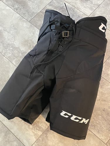 Black Senior Large CCM Pro Stock hp31 Hockey Pants