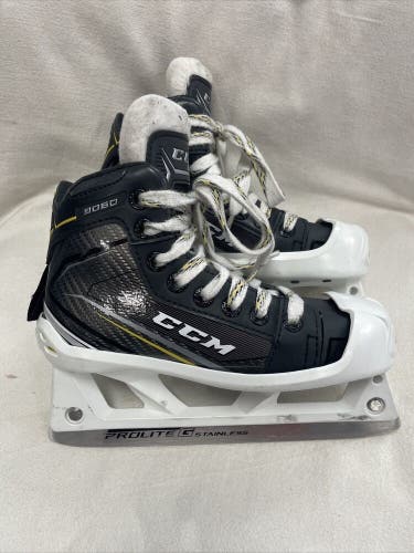 Junior Size 1 CCM TACKS 9060 Ice Hockey Goalie Skates