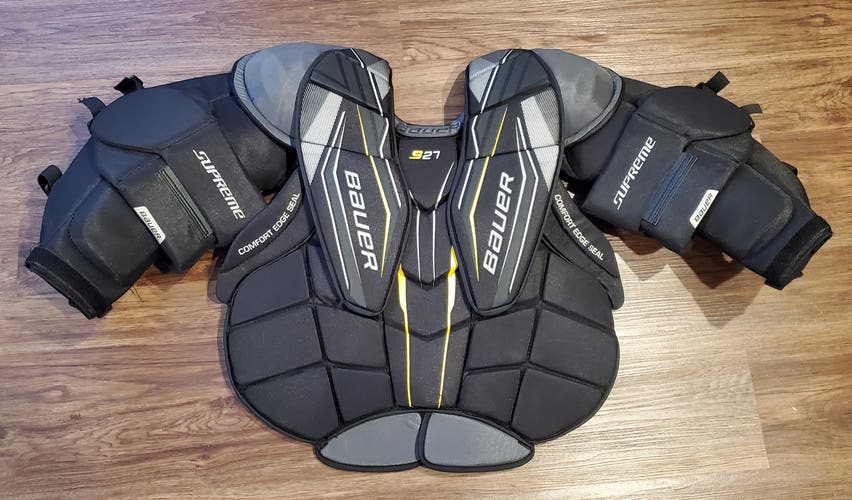 Senior Bauer Supreme S27 Goalie Chest Protector, Used