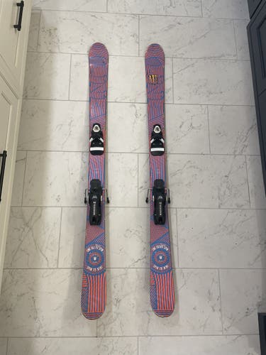 Line Future Spin Shorty 147” Skis with Rossignol Axial bindings