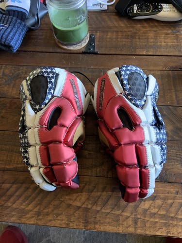 Limited Edition USA Rome Gloves