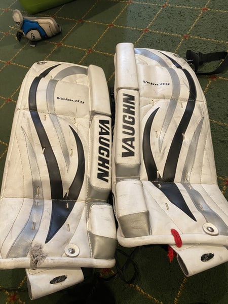 White Used 24" Vaughn Velocity V5 Goalie Leg Pads