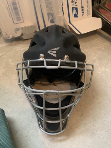 Easton youth catchers helmet