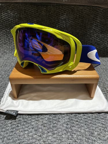New Oakley Airbrake Goggles Yellow/blue