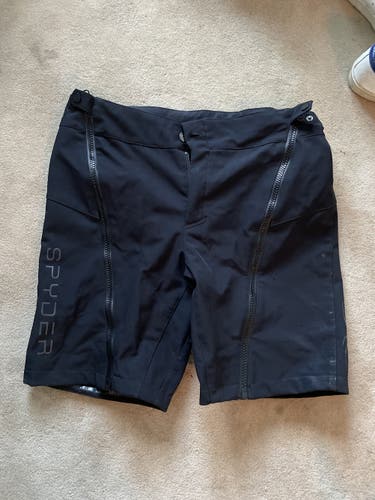 Used Medium Spyder Training Pant