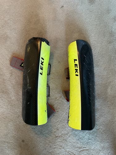 Used One Size Fits All Leki Shin Guard