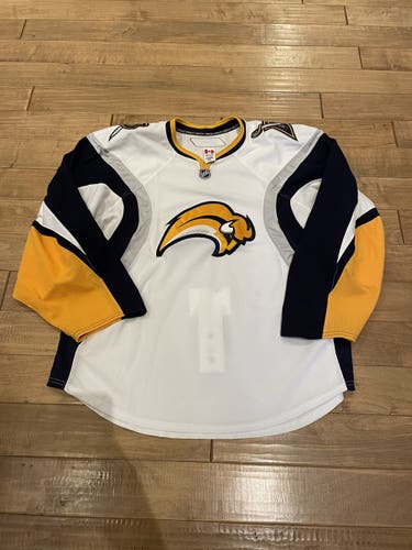 Brand New Buffalo Sabres Reebok Authentic Team Issued Game Jersey 56