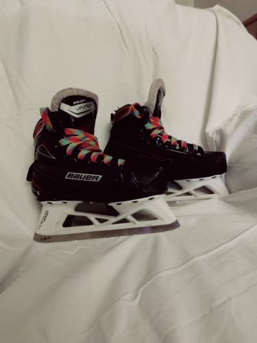 Junior Used Bauer Vapor X700 Hockey Goalie Skates Extra Wide Width Size 1