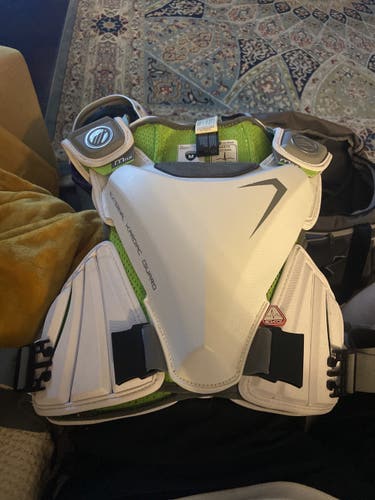 USED Maverik EKG shoulder pads size MEDIUM