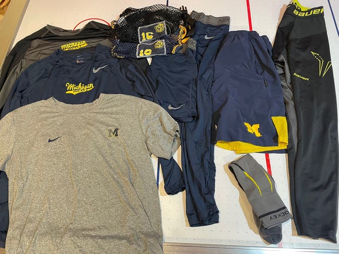 University of Michigan Hockey player Gitch Large