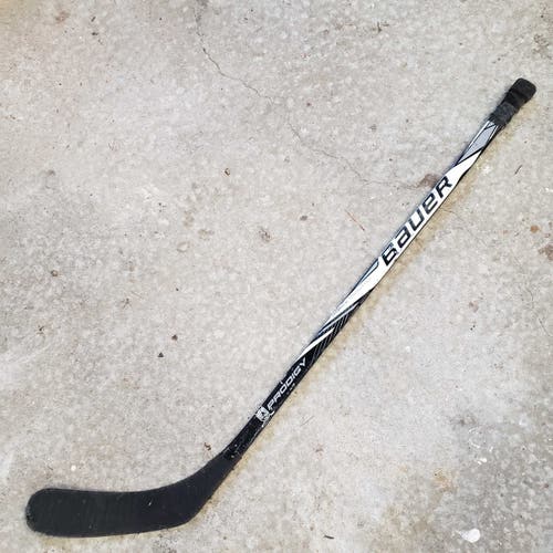Used Youth Bauer Right Handed Prodigy Hockey Stick 40"