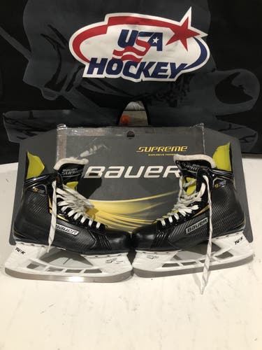 Senior Bauer  Size 9 Supreme S25 Hockey Skates
