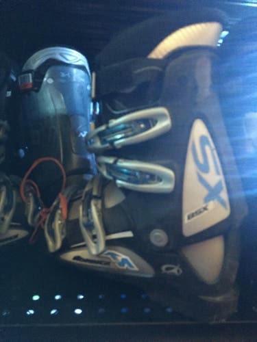 Used Unisex Size 26/26.5 Nordica Ski Boots