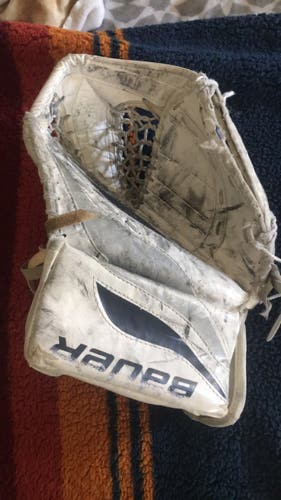White Used Regular Bauer Reactor Glove/Blocker Combo
