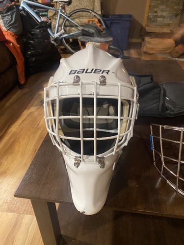 White Senior Bauer  Profile 960XPM Goalie Mask
