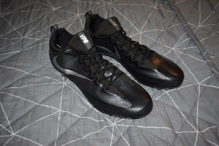 NEW - Nike FB VPR Football Cleats, Gray/Black, Size 16