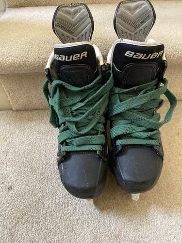 Used Bauer Regular Width  Size 5 Supreme MX3 Hockey Skates