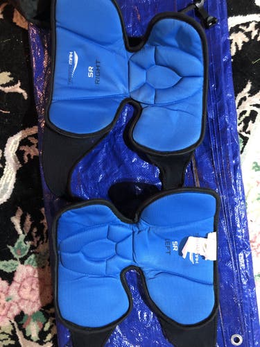 Bauer Goalie Knee Protectors