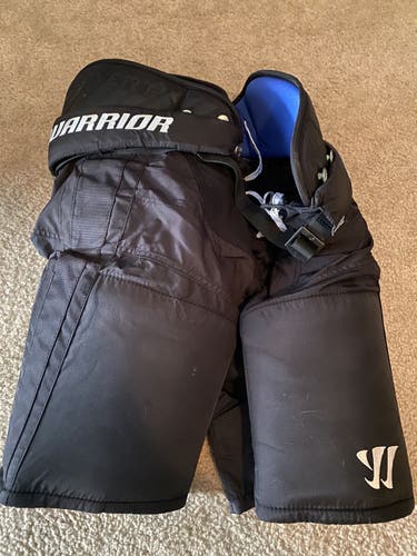 Black Senior Medium Warrior Covert QRE Pro Hockey Pants