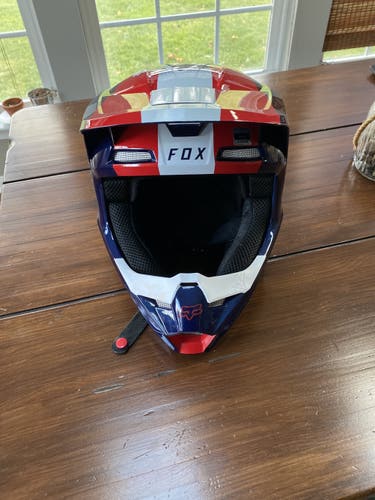 Like New Fox V1 Ultra Motocross Helmet