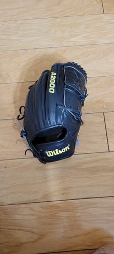 Wilson A2000 CK22 11.75"