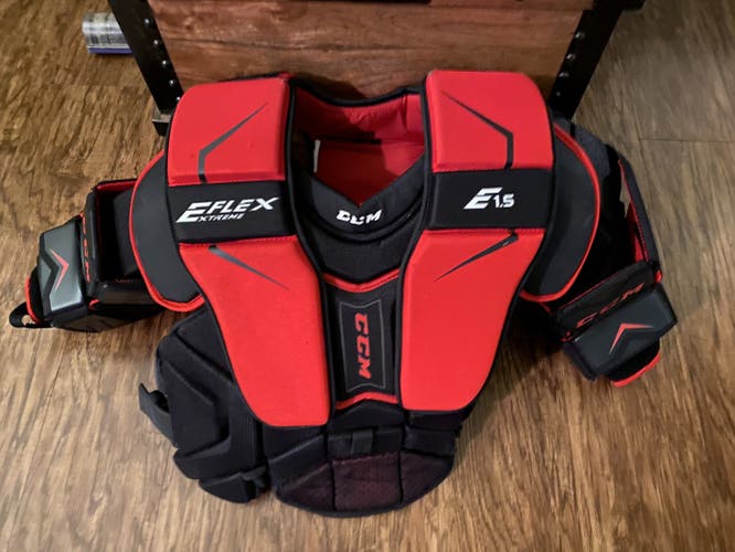 Used Junior Small/Medium CCM  Extreme Flex E1.5 Goalie Chest Protector