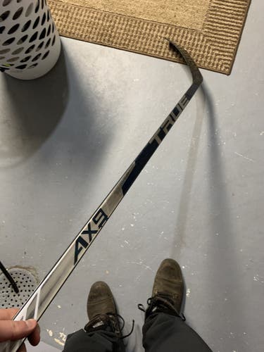 Used Senior True Right Handed AX9 Hockey Stick Mid Pattern Pro Stock