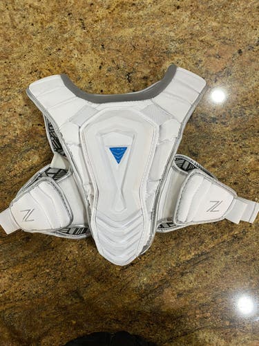 Lacrosse TRUE Zerolyte Shoulder Pad