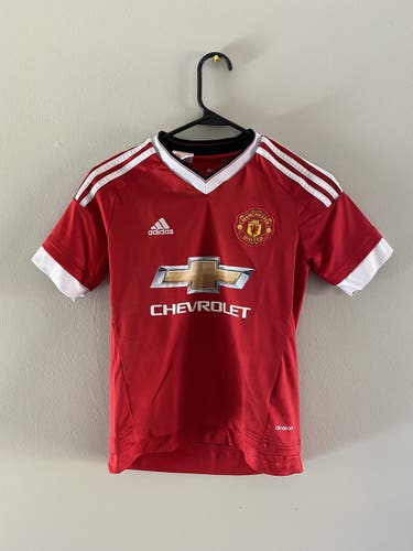 Manchester United youth medium