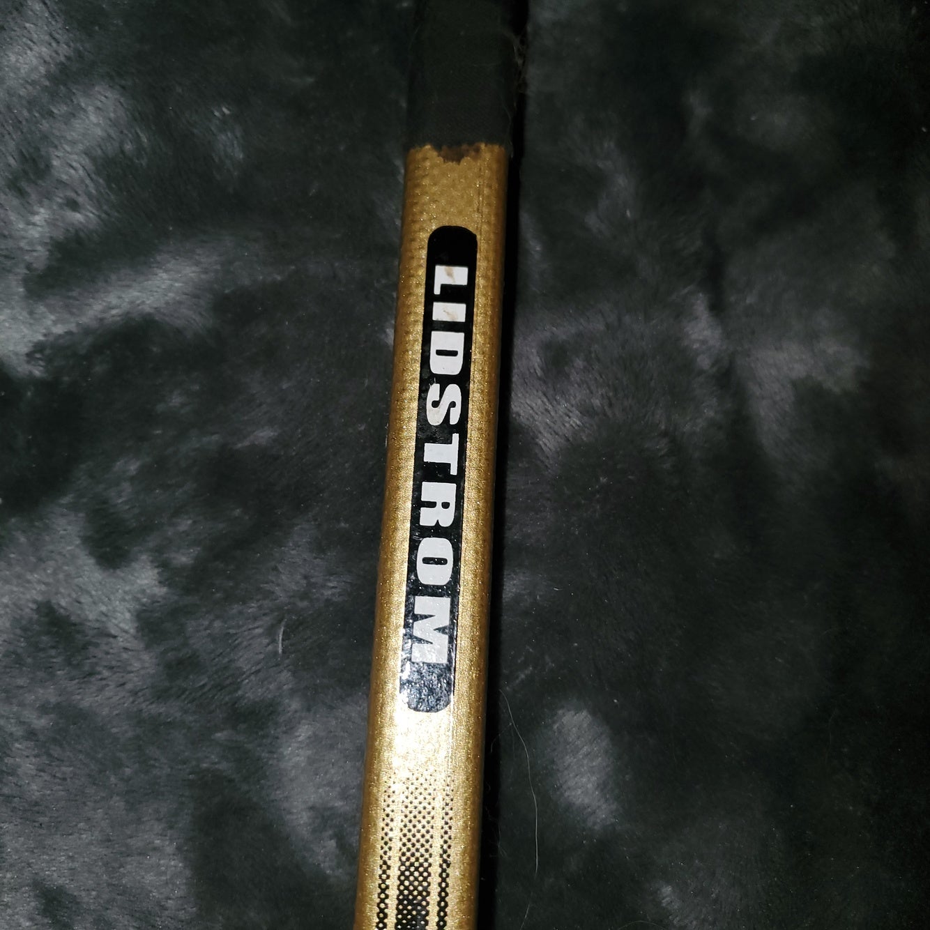 Senior Used Right Handed Easton Original Synergy Hockey Stick Heel Pattern