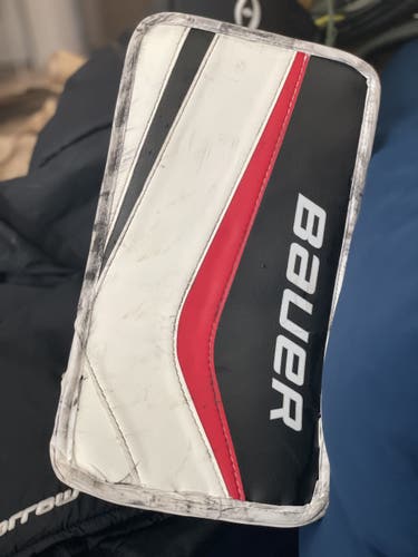 White/black/red Senior Used Bauer Regular Reactor 9000