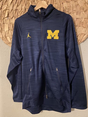 Blue Used Large Air Jordan Sweatshirt