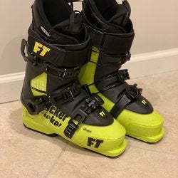 Unisex All Mountain Soft Flex Classic Ski Boots