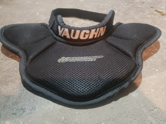 Used Senior Vaughn Velocity Pro Carbon Throat Guard